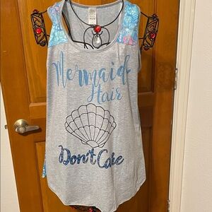 🧜‍♀️🧜‍♀️🧜‍♀️3 for 12$🧜‍♀️🧜‍♀️🧜‍♀️Gray Tank Top with Blue Mermaid Print